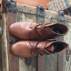 Taos Sz 37 Women's Leather Boots